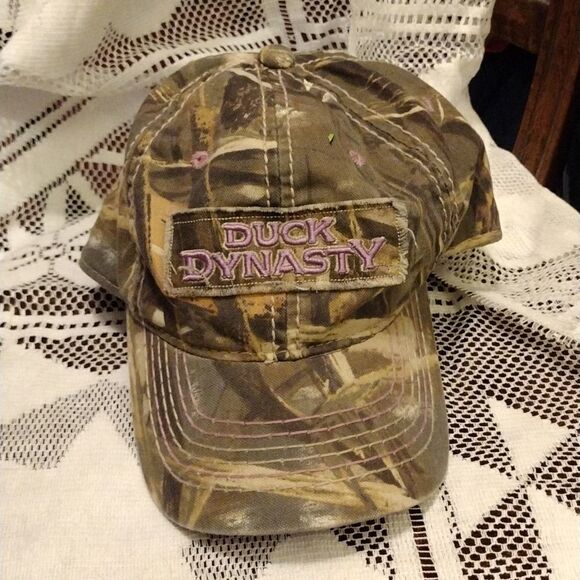 Duck Dynasty camo hat  - Picture 1 of 6